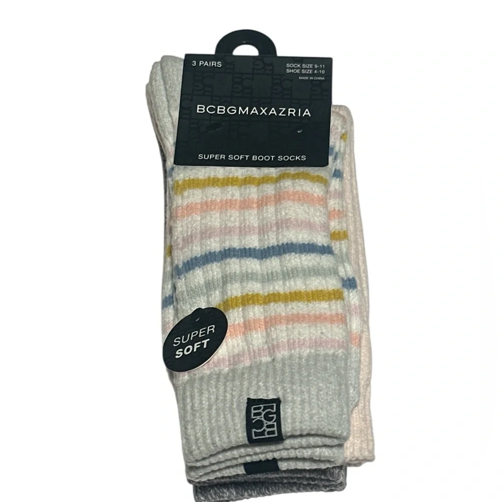 NWT, BCBGMaxAzria Super‎ Soft Striped Boot Casual Socks - Pastel Mix